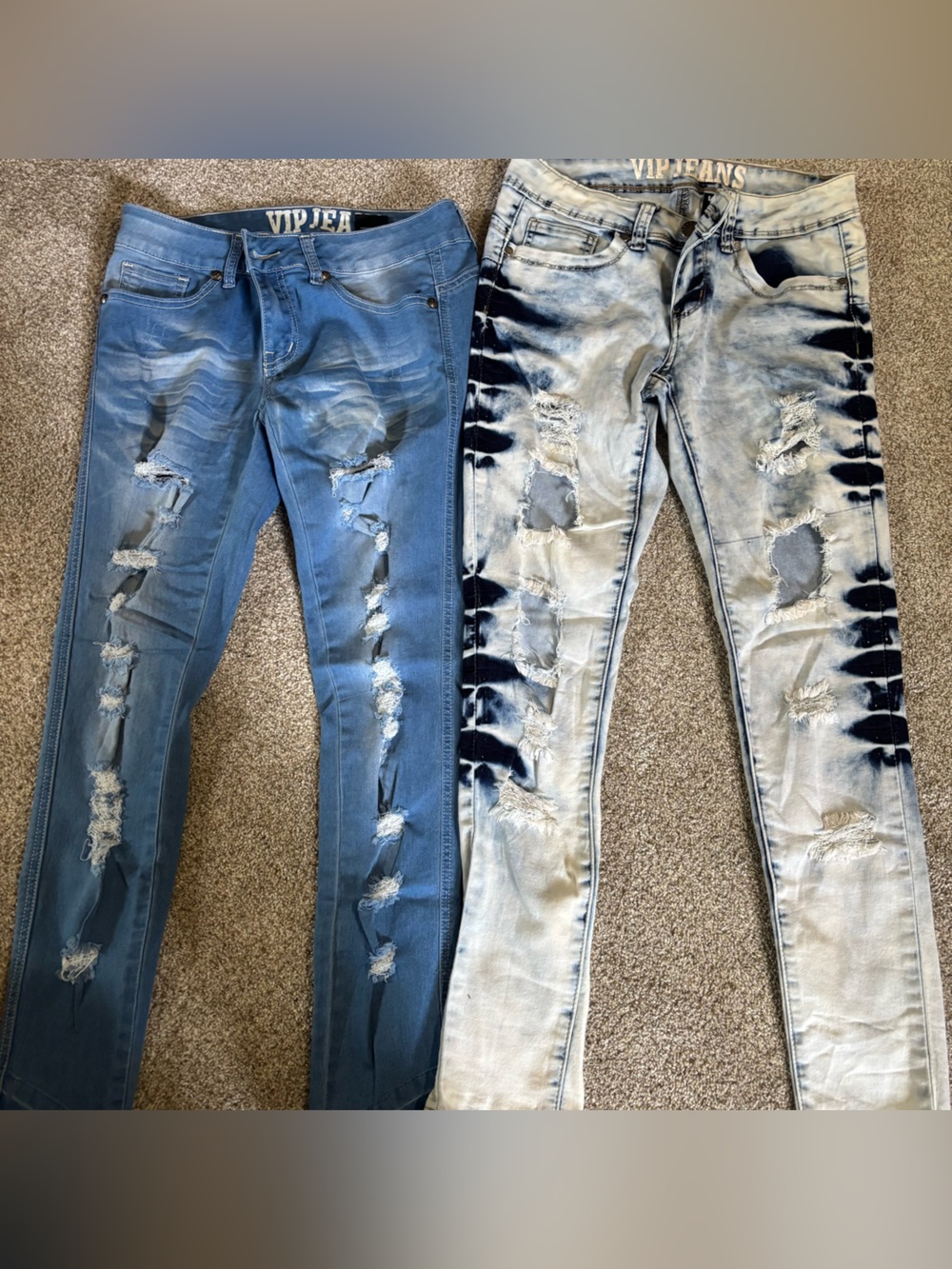 2 pairs women’s Jeans
